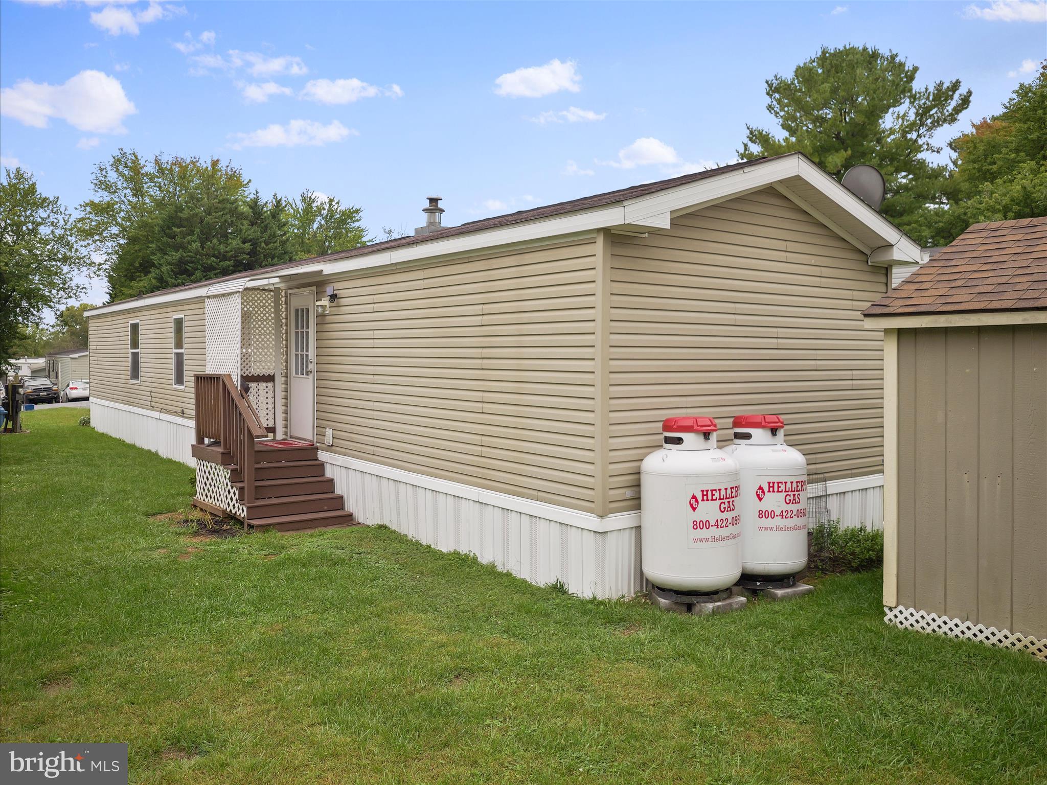 LAKESIDE PARK - Residential