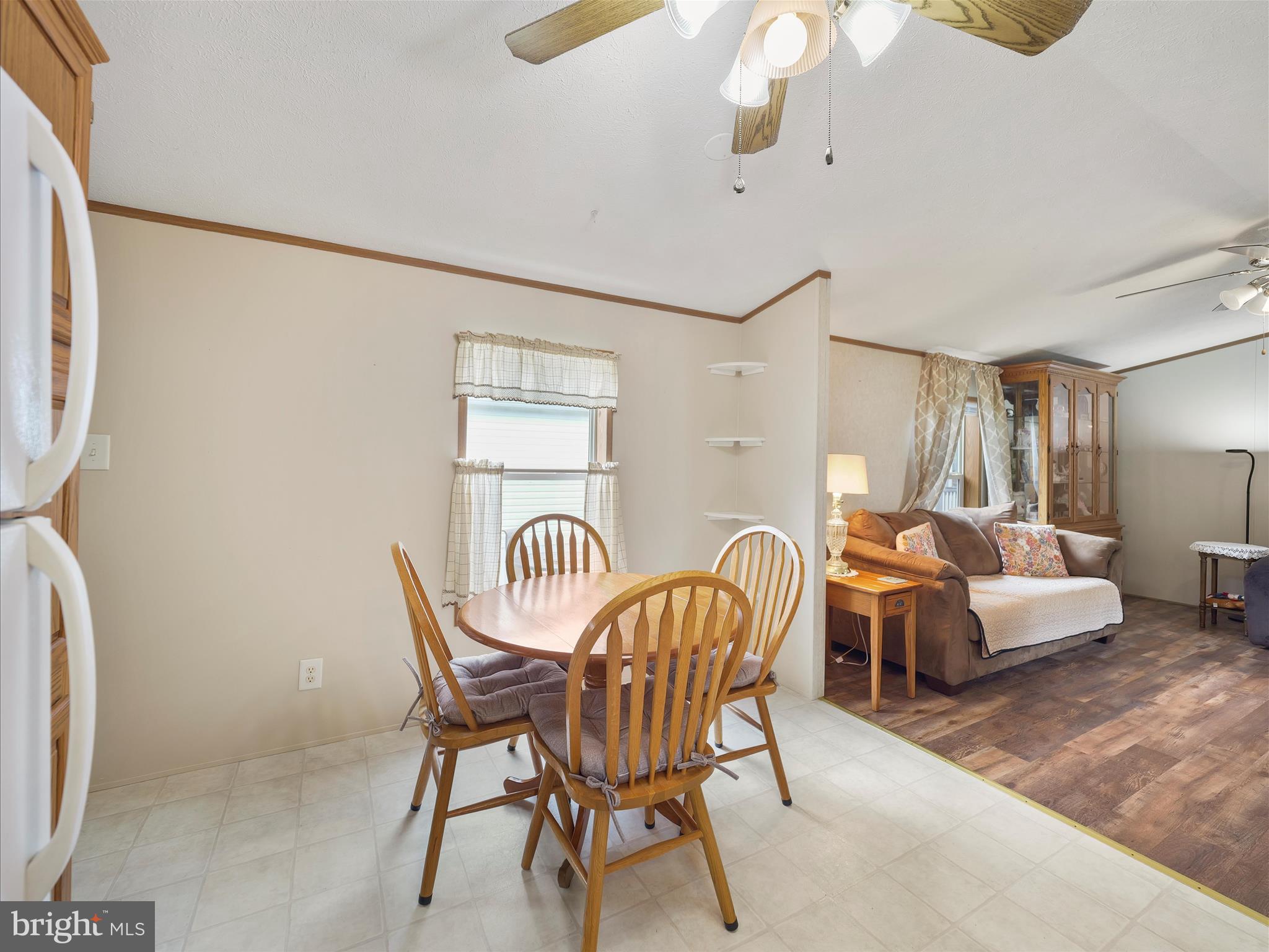 LAKESIDE PARK - Residential