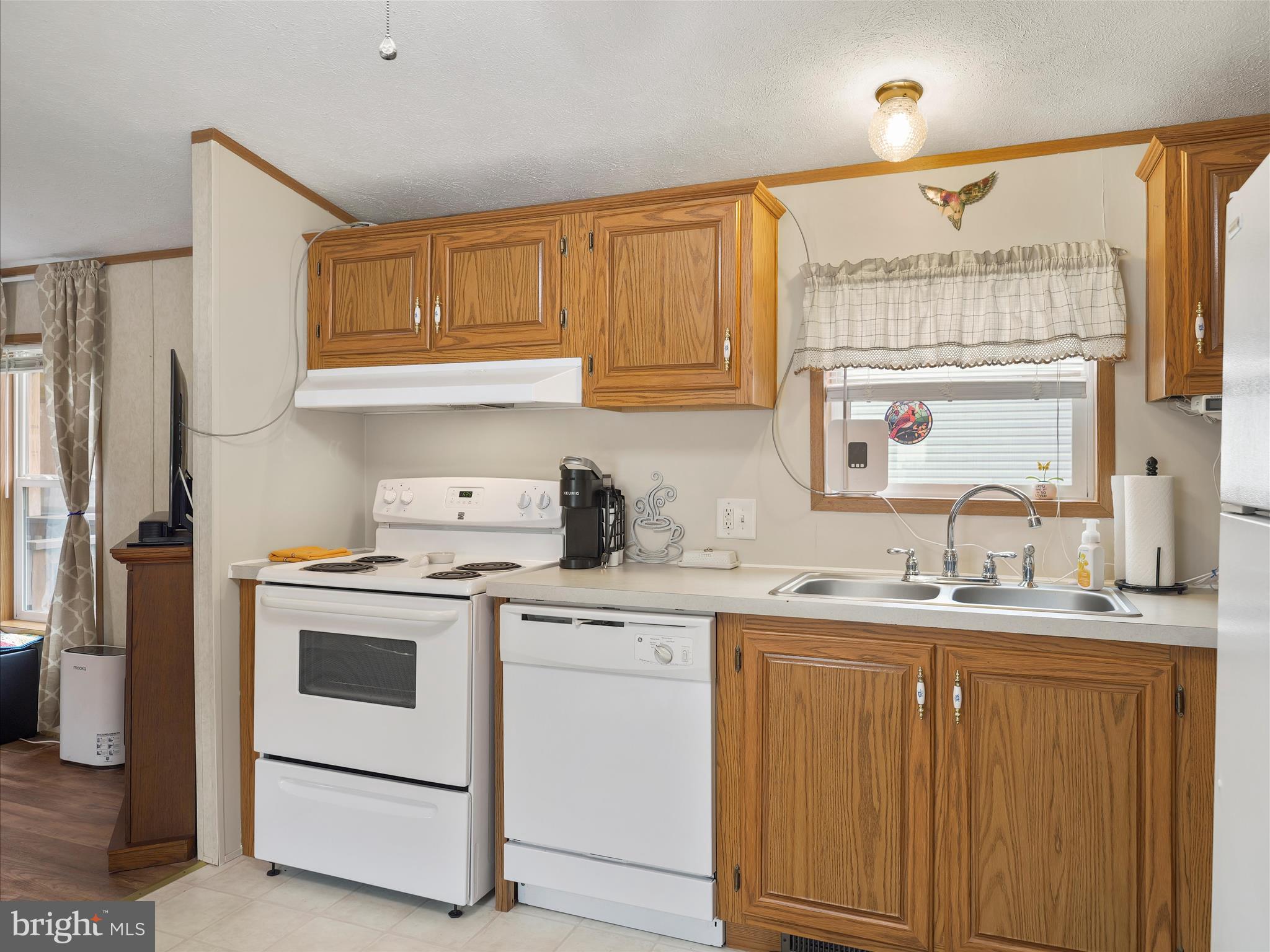 LAKESIDE PARK - Residential