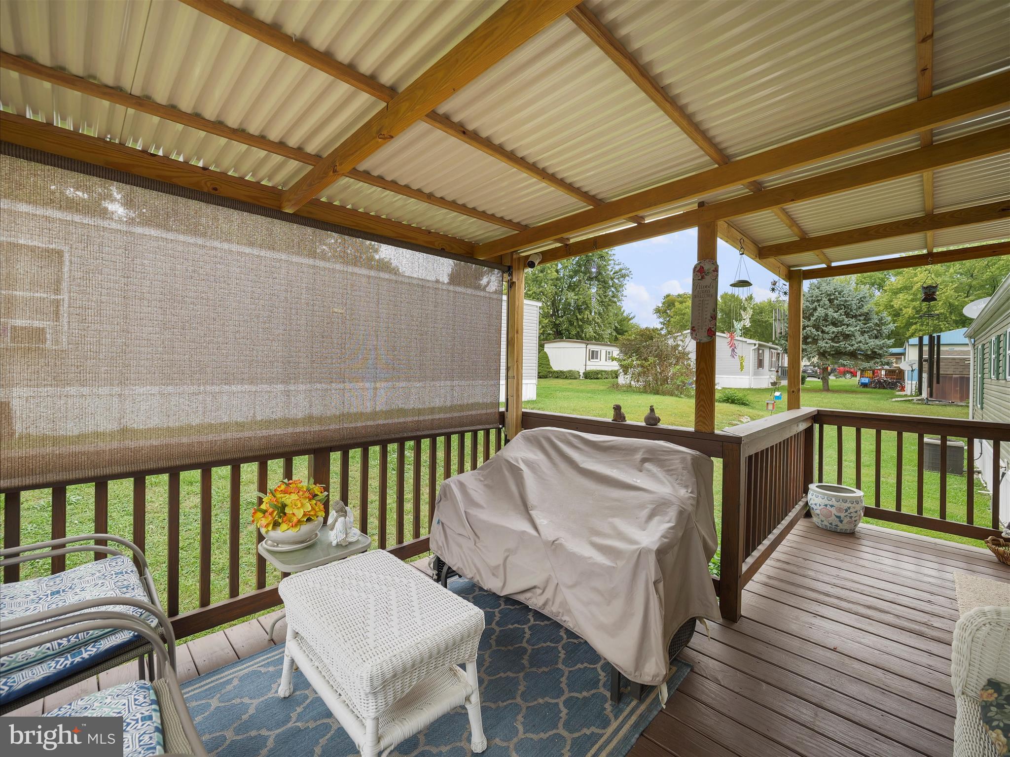 LAKESIDE PARK - Residential