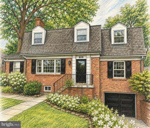 Photo of 808 W Timber Branch Parkway, ALEXANDRIA, VA 22302 (MLS # VAAX2064842)