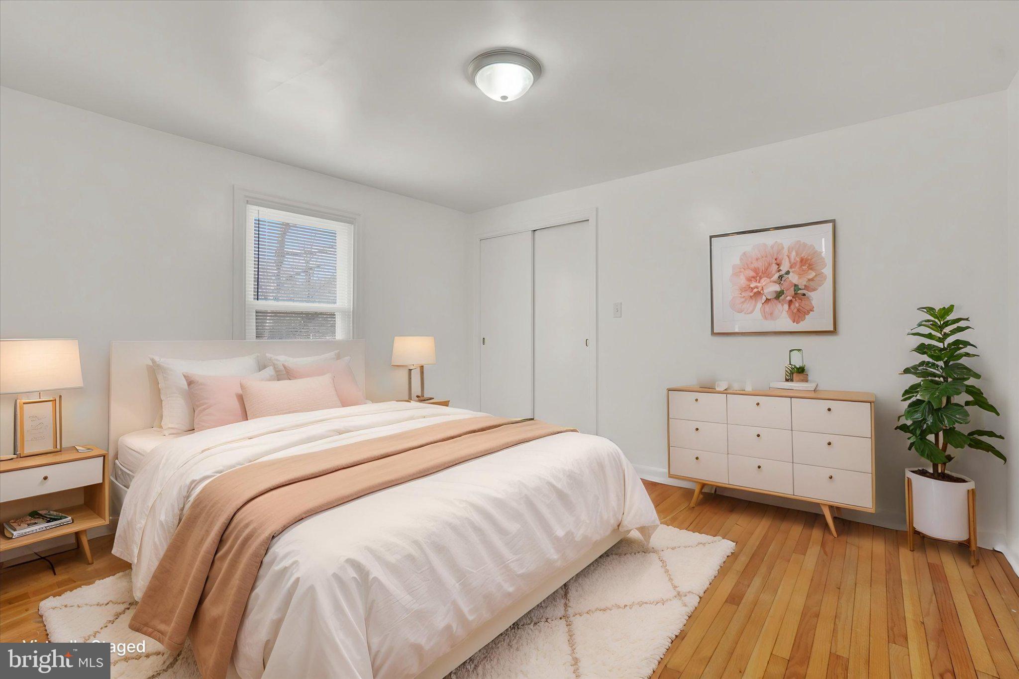 EAST MANCHESTER TWP. - Residential