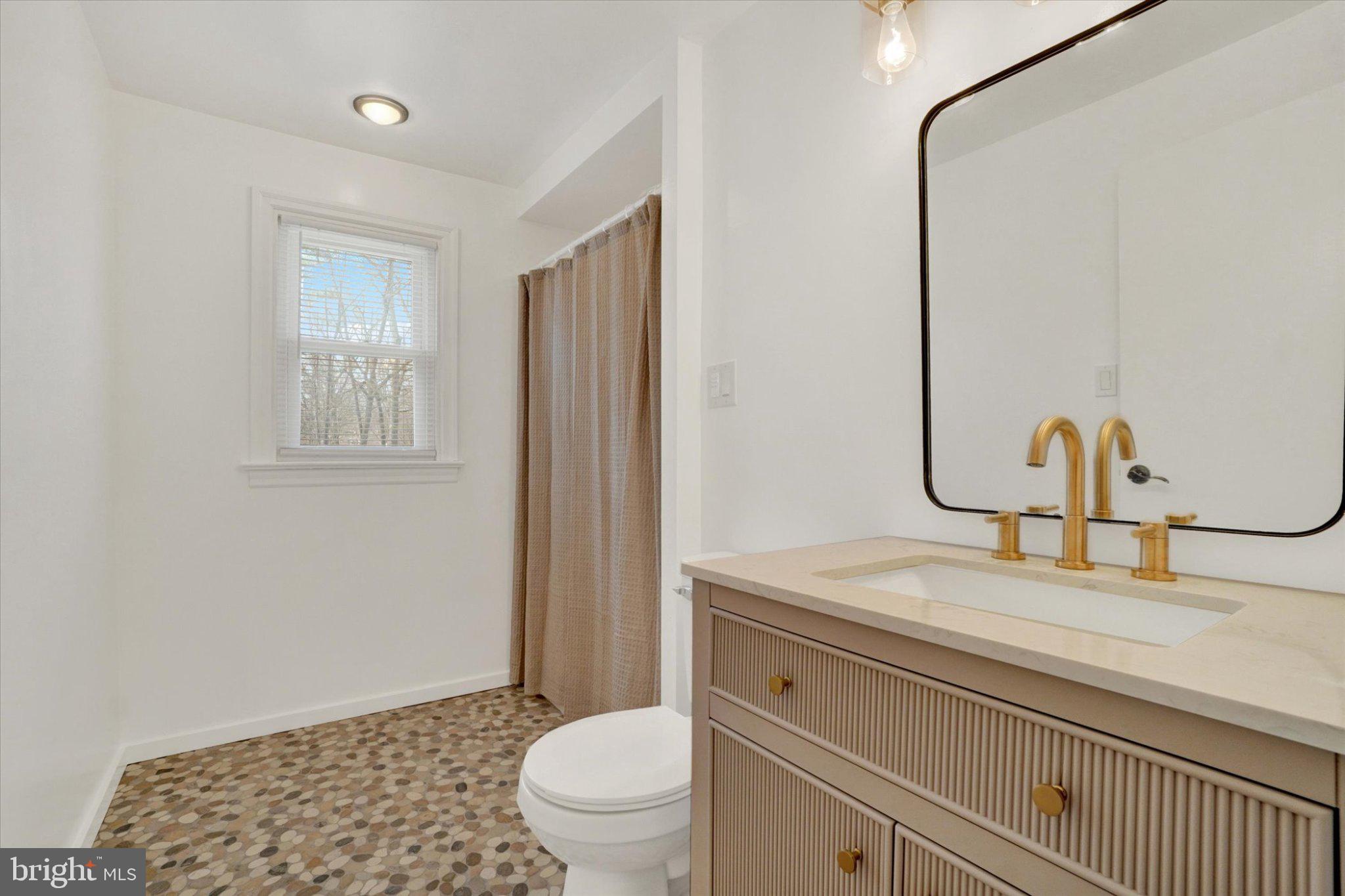 EAST MANCHESTER TWP. - Residential