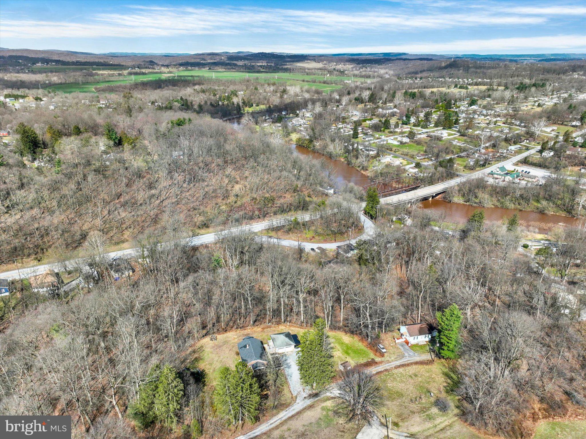 EAST MANCHESTER TWP. - Residential