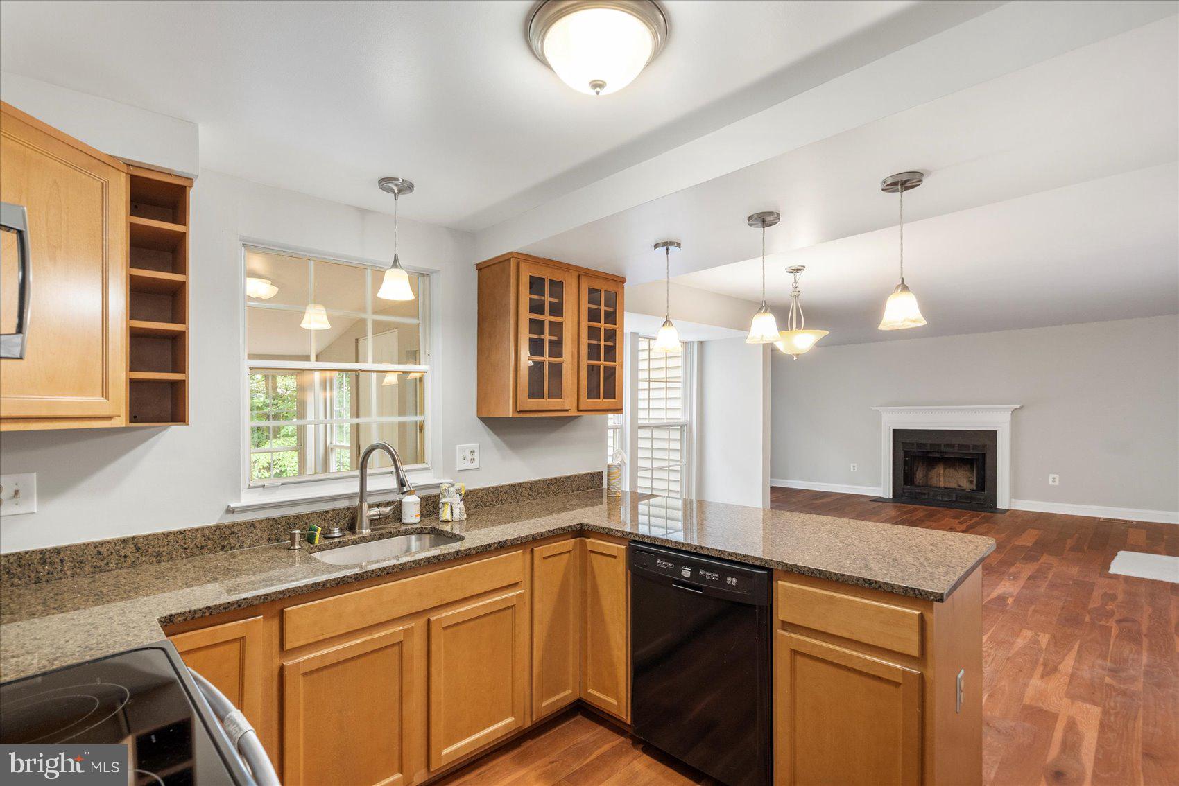 VALLEY STREAM ESTATES - Residential