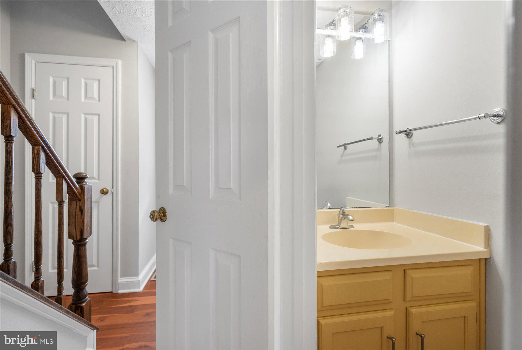 VALLEY STREAM ESTATES - Residential