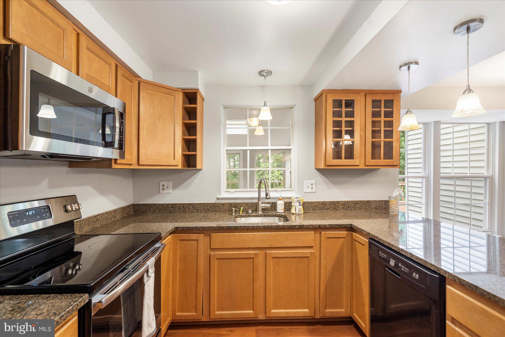 VALLEY STREAM ESTATES - Residential