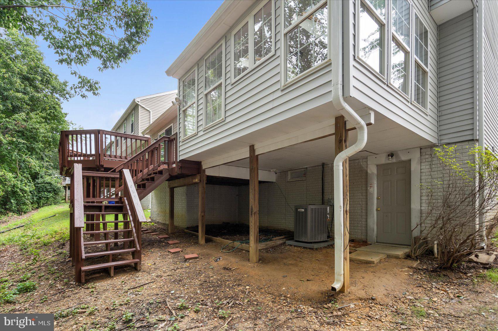 VALLEY STREAM ESTATES - Residential