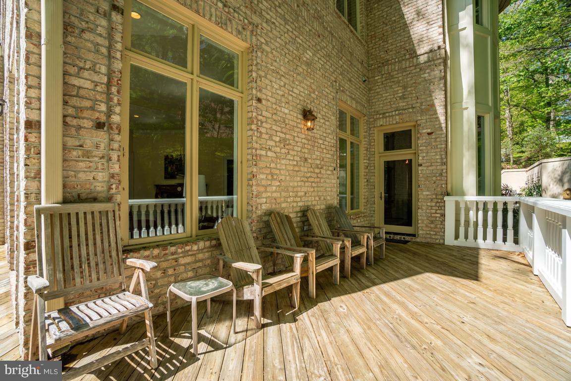 KIRBY WOODS - Residential