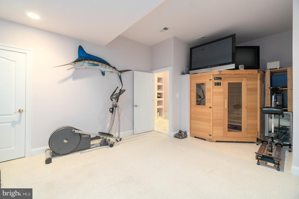 KIRBY WOODS - Residential