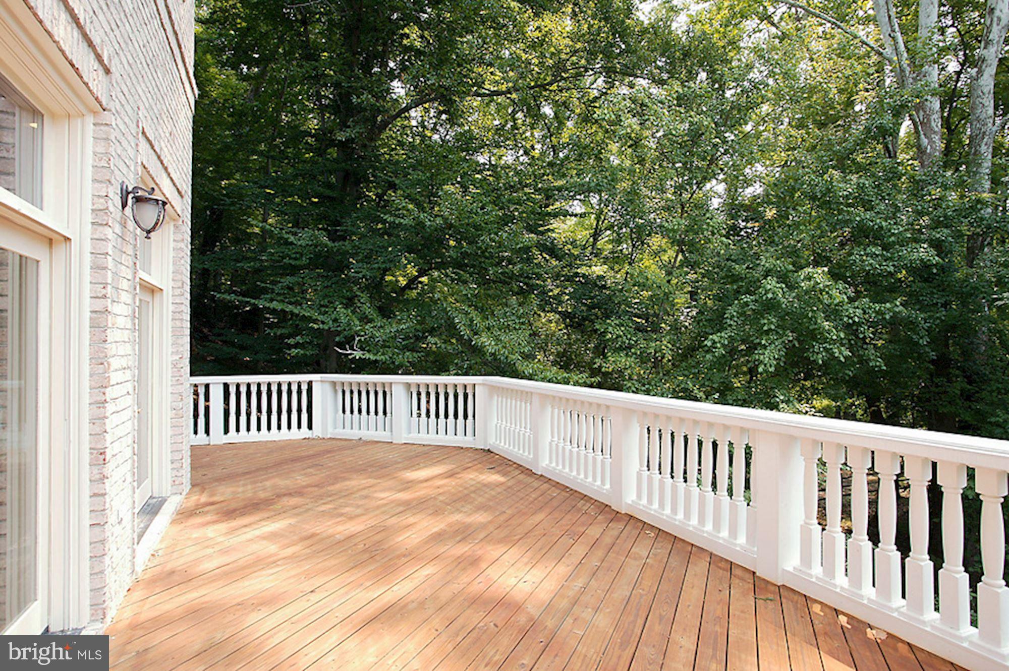 KIRBY WOODS - Residential