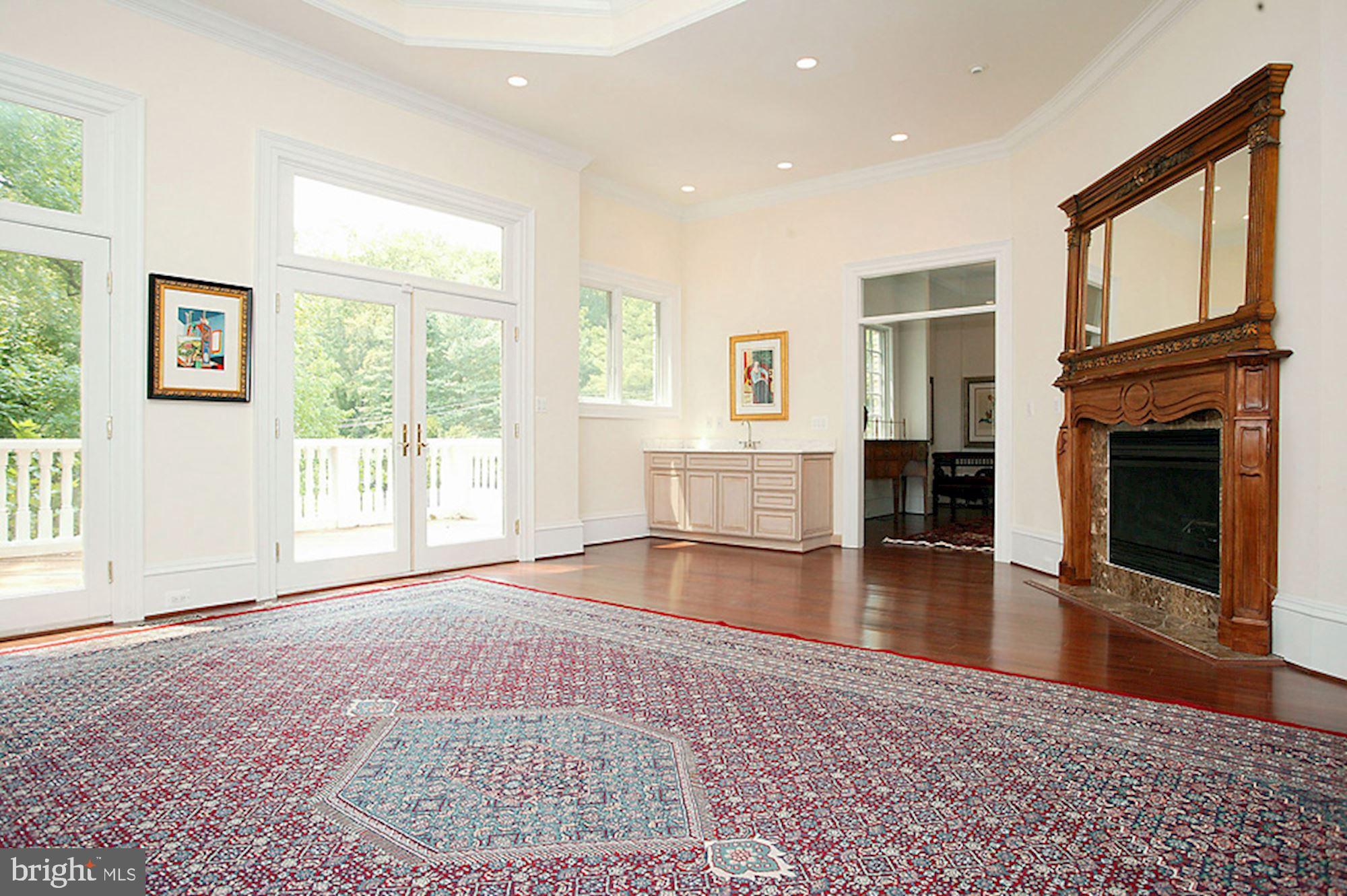 KIRBY WOODS - Residential