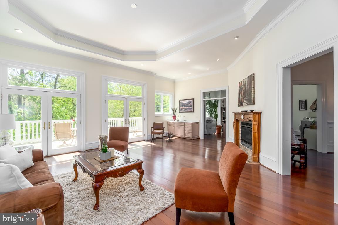 KIRBY WOODS - Residential