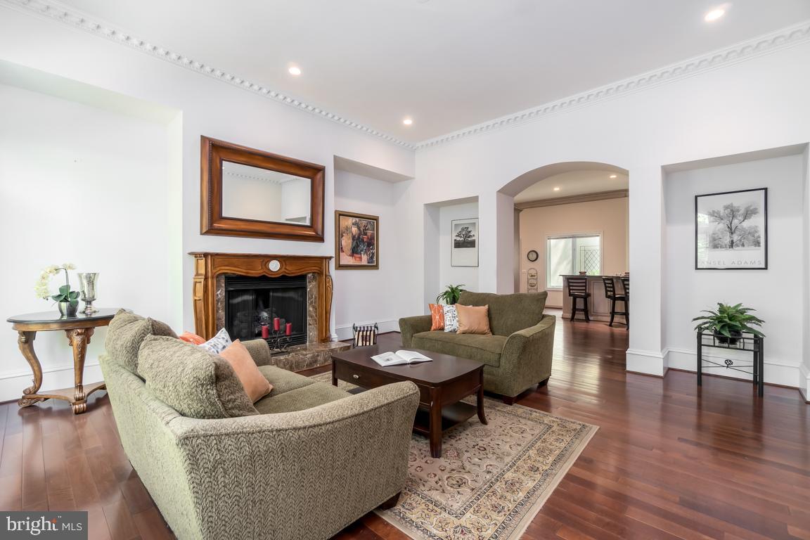 KIRBY WOODS - Residential