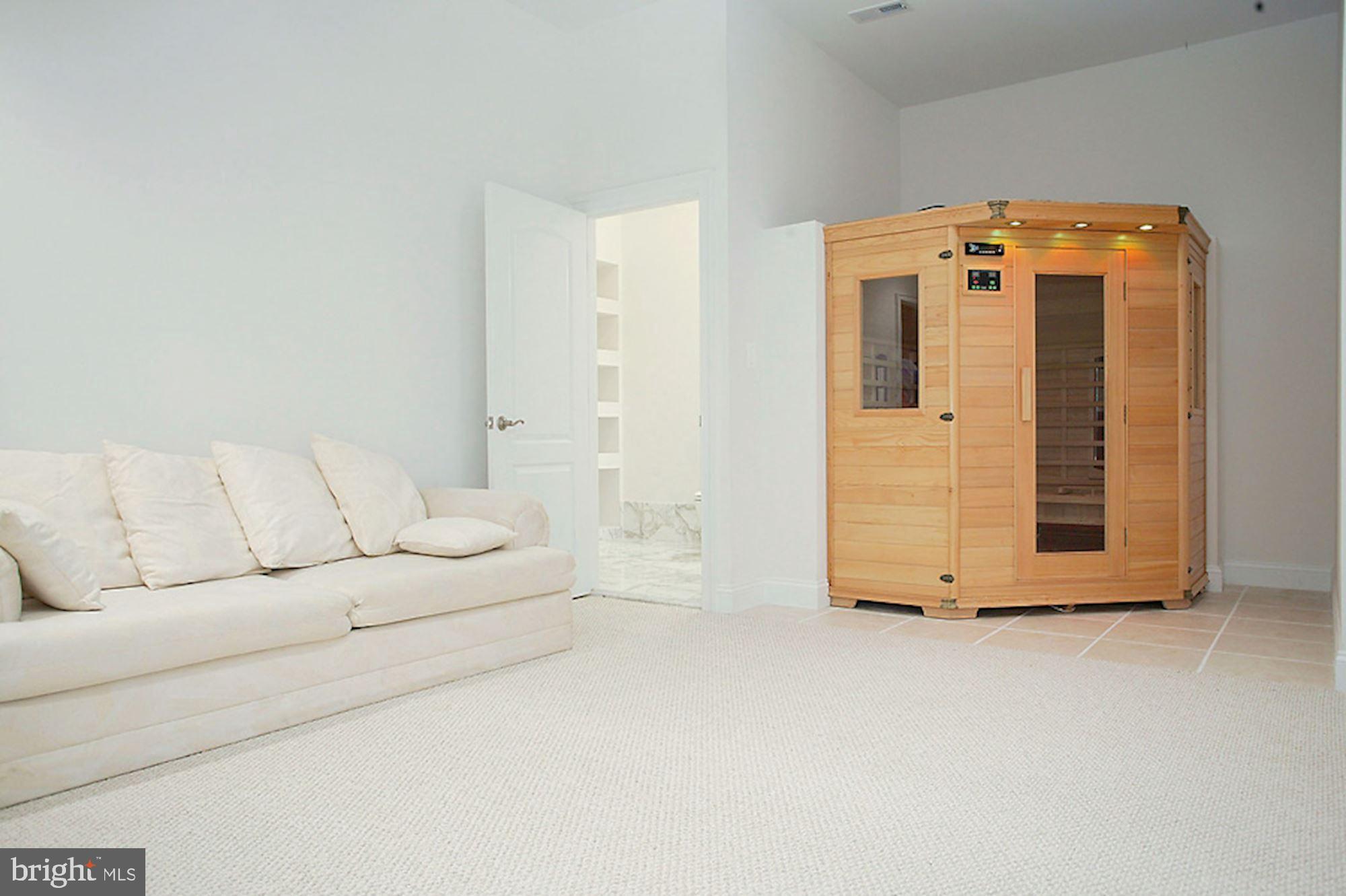 KIRBY WOODS - Residential