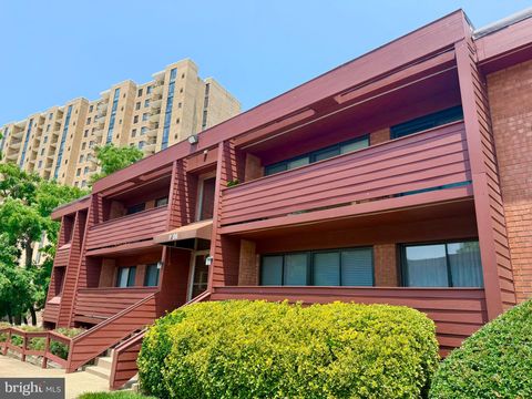 1506 S GEORGE MASON DRIVE 22 ARLINGTON VA 22204