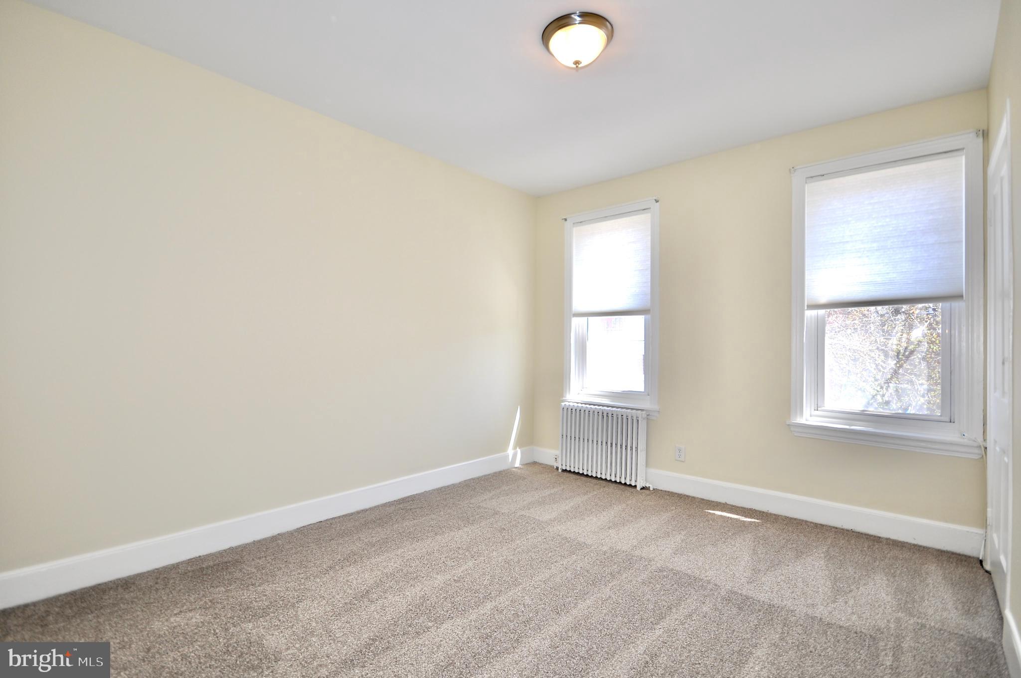 PORT RICHMOND - Residential Lease