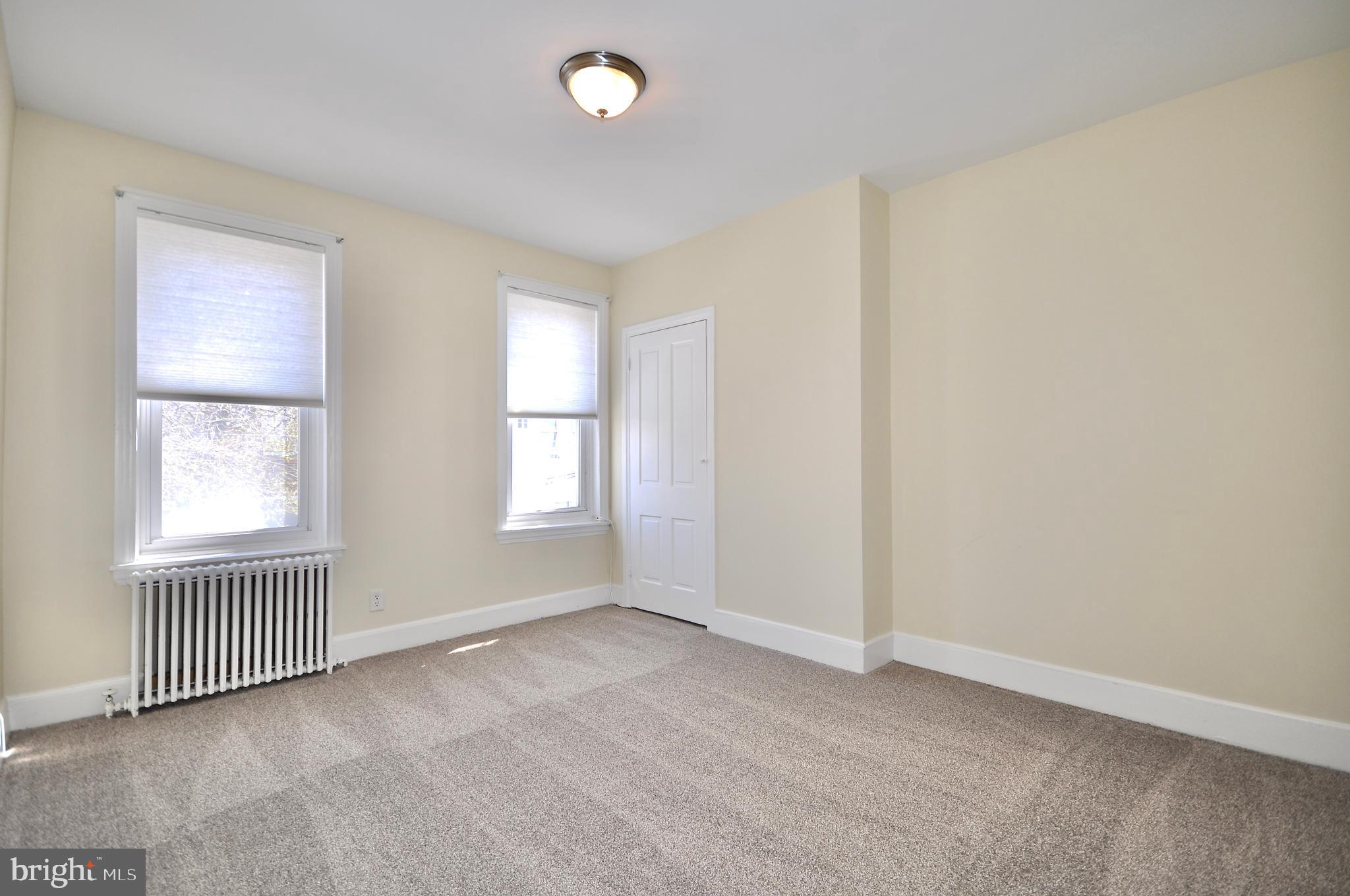 PORT RICHMOND - Residential Lease