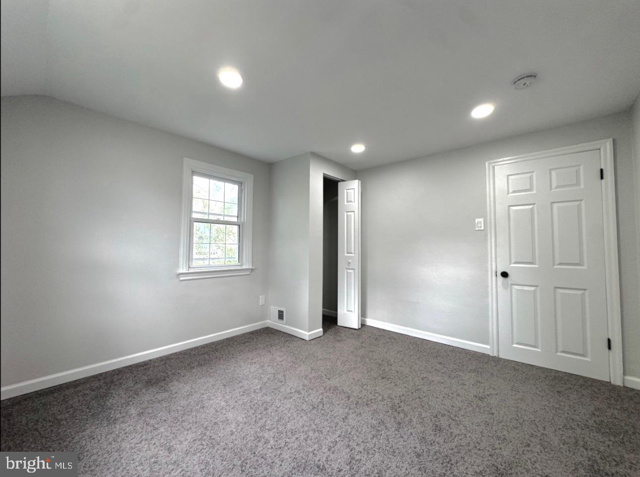 COLLINS PARK - Residential