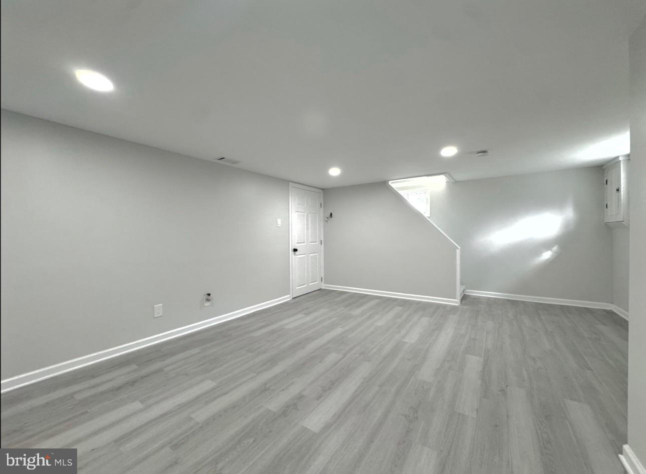 COLLINS PARK - Residential