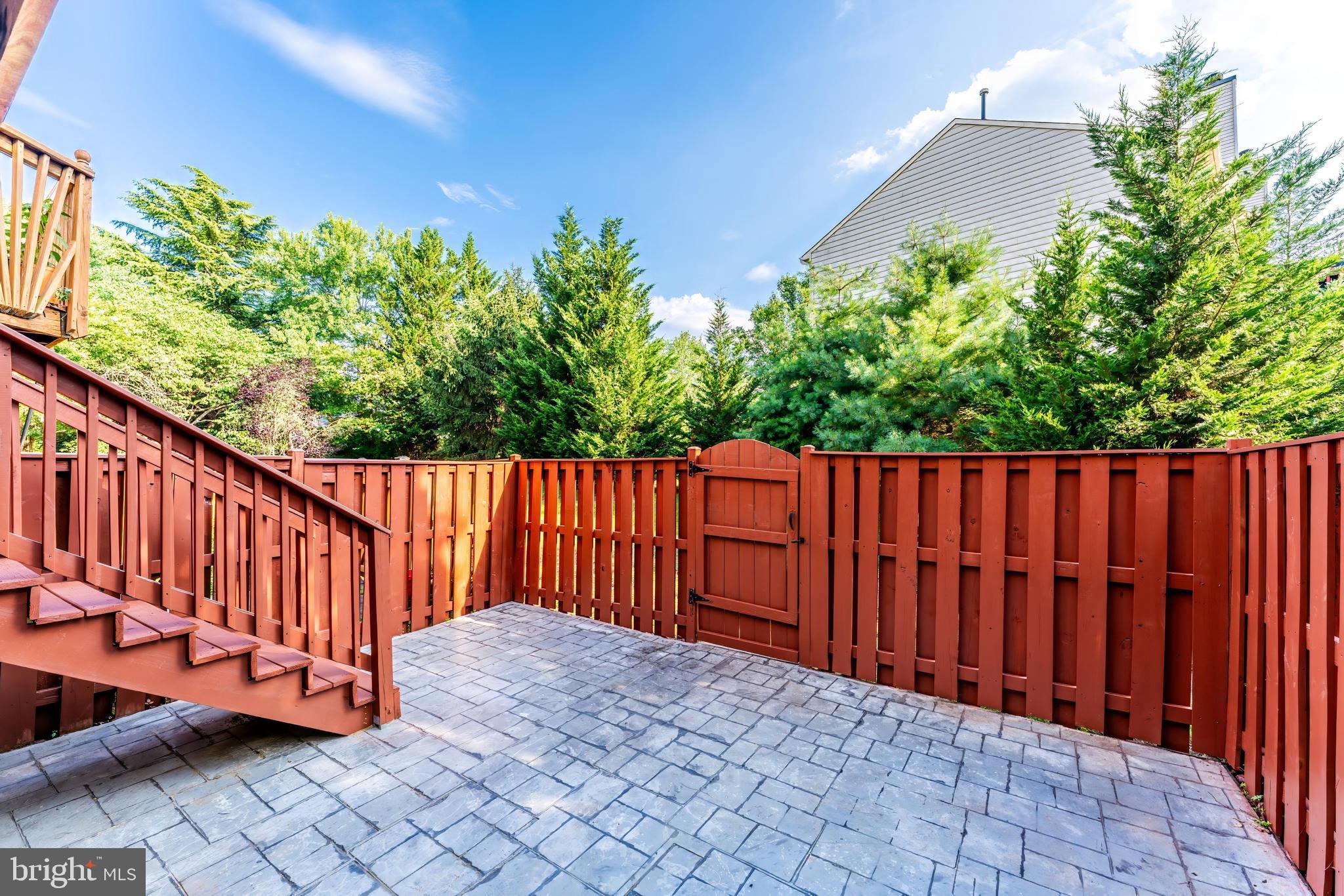 FOX CREEK - Residential