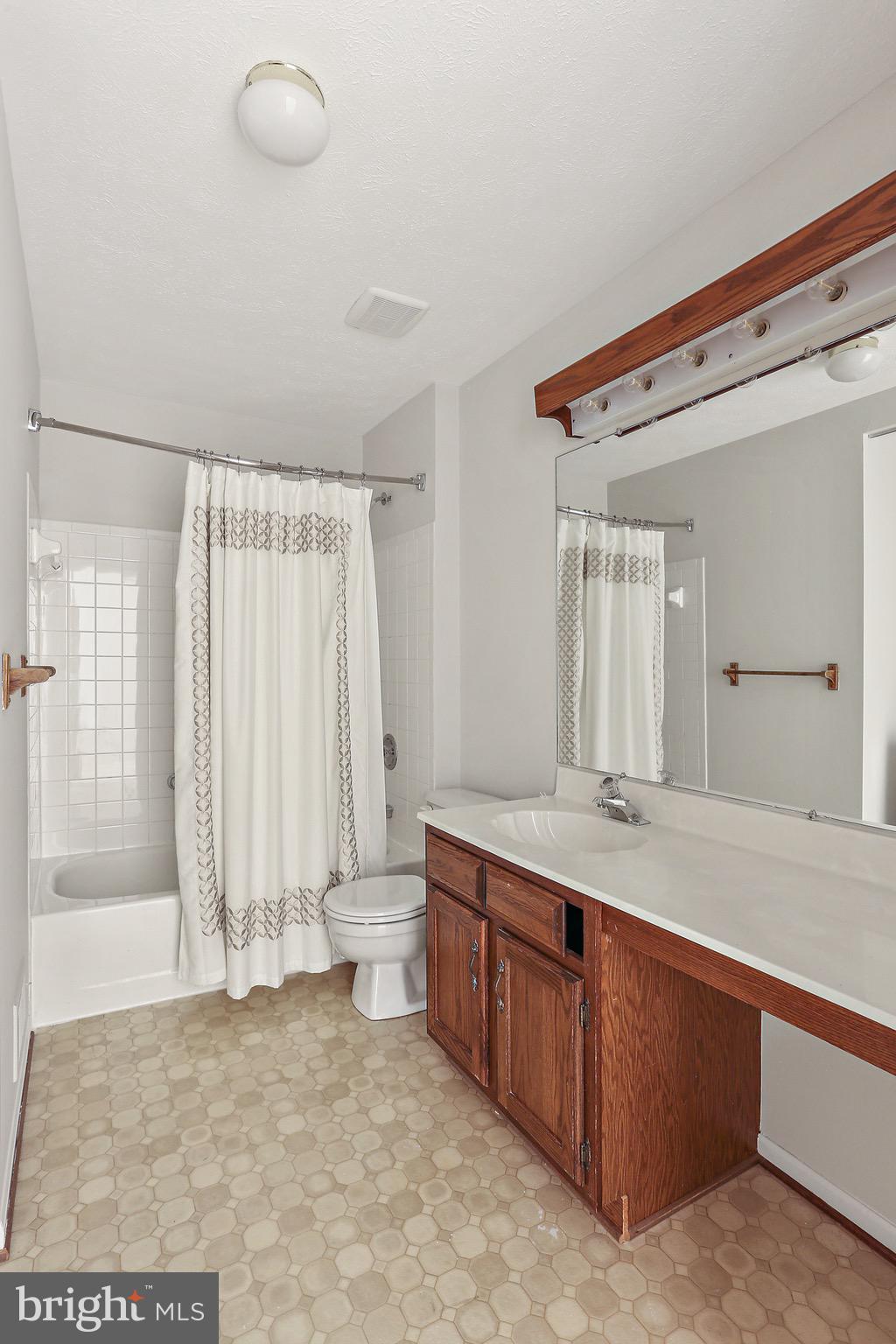 DORSEY HALL - Residential