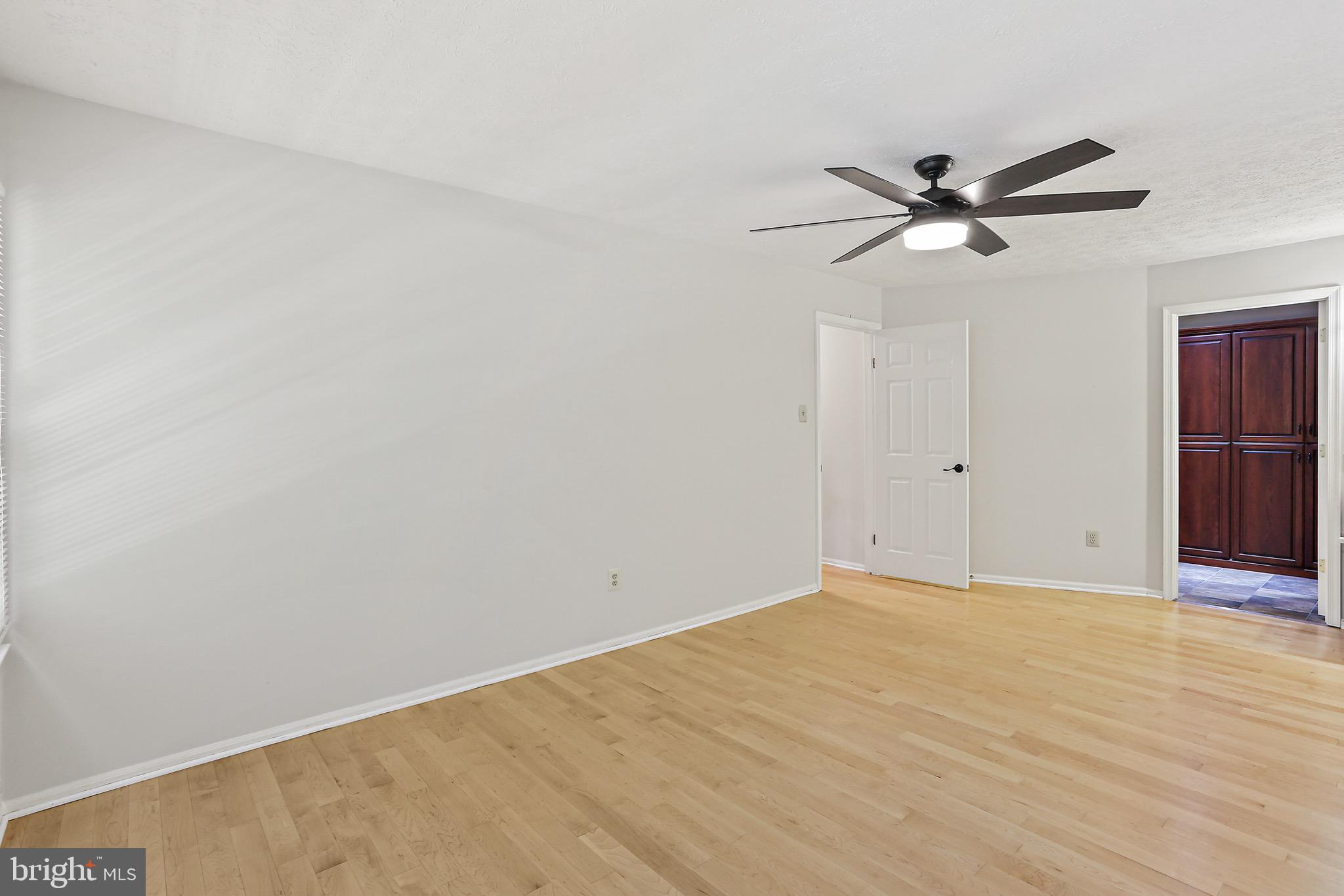 DORSEY HALL - Residential