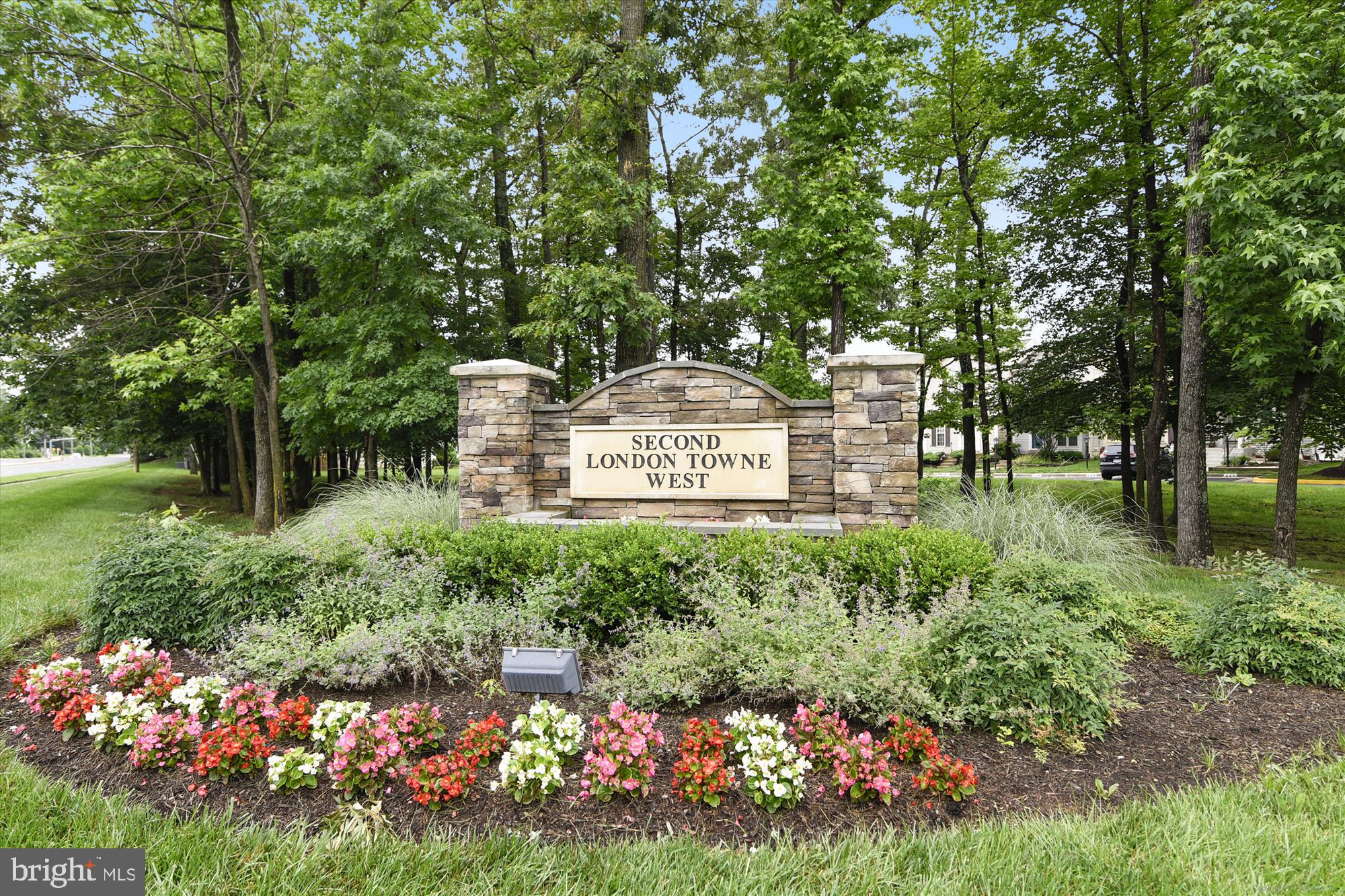 14824 PALMERSTON SQUARE