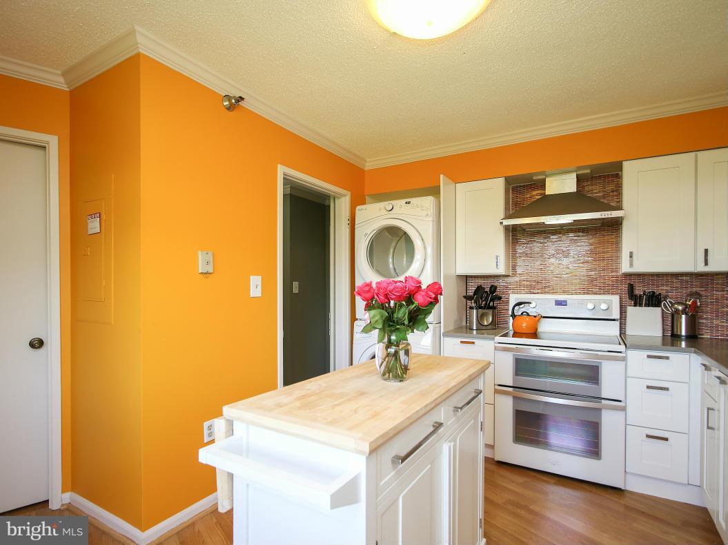 GREENS AT LEISURE WORLD - Residential