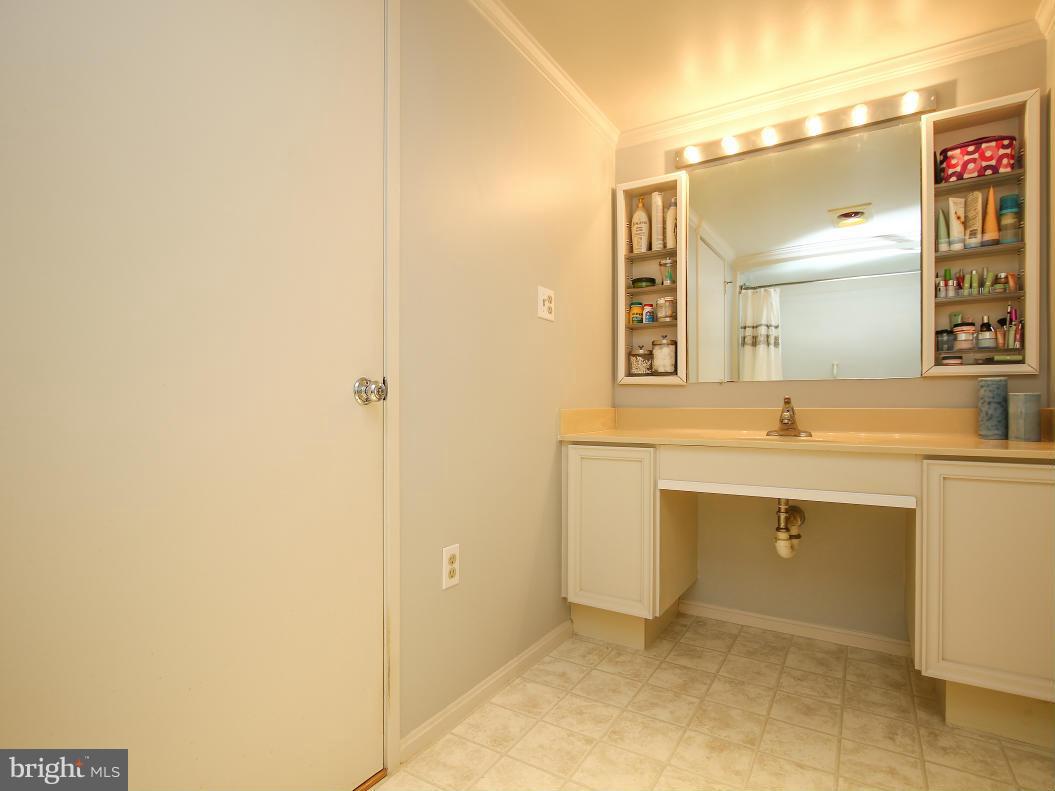 GREENS AT LEISURE WORLD - Residential