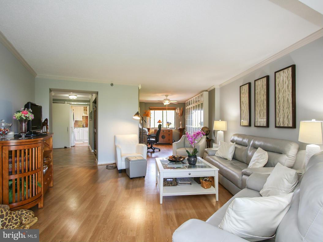 GREENS AT LEISURE WORLD - Residential