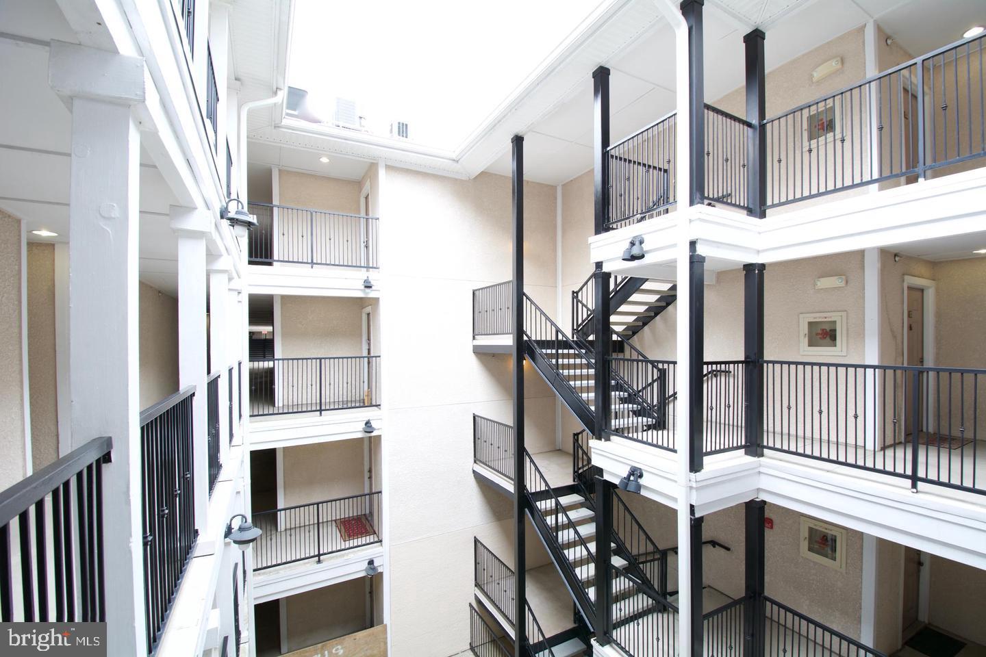 FOUNTAINS AT MCLEAN - Residential Lease