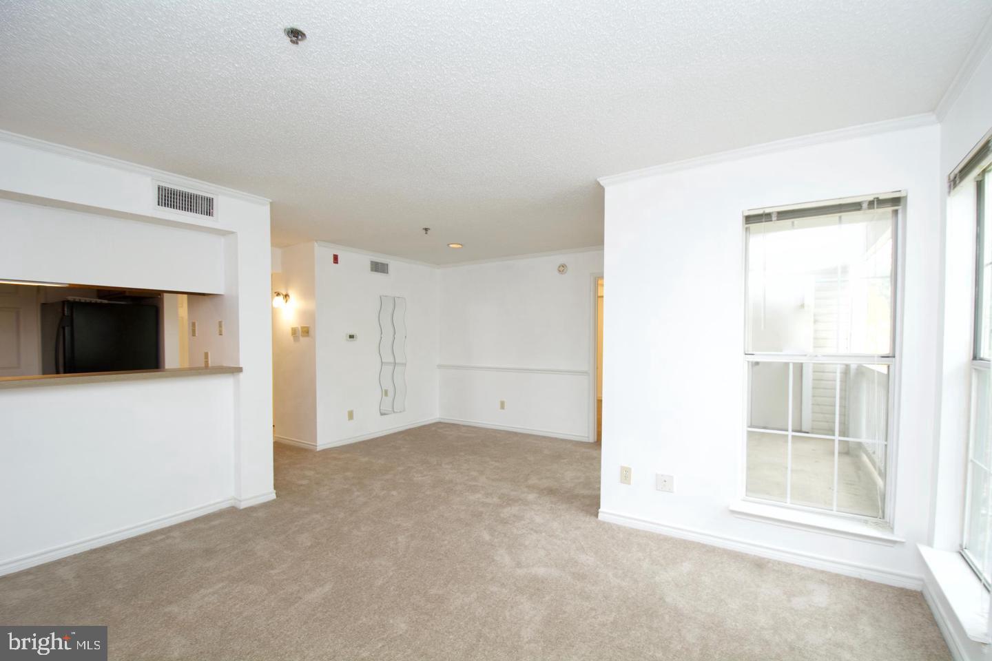 FOUNTAINS AT MCLEAN - Residential Lease