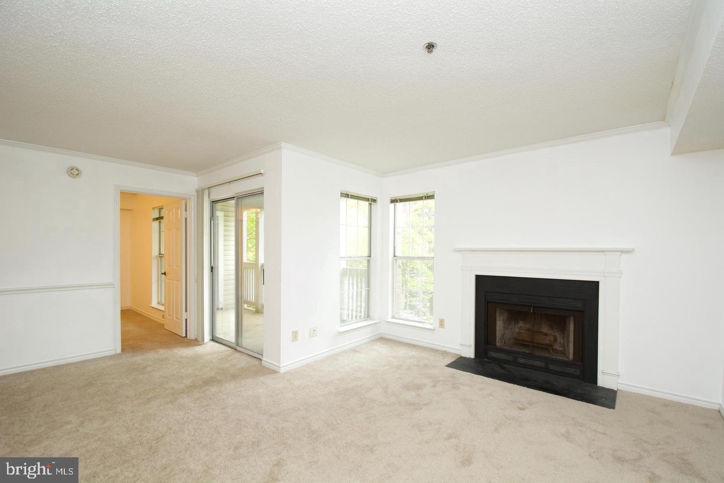 FOUNTAINS AT MCLEAN - Residential Lease