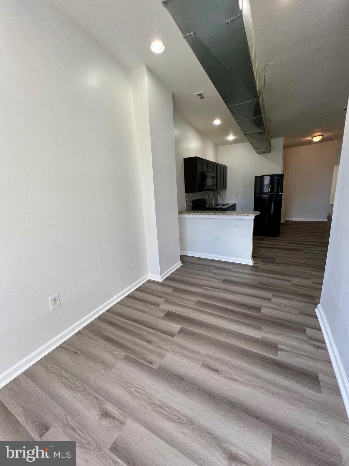 STRAWBERRY MANSION - Residential Lease