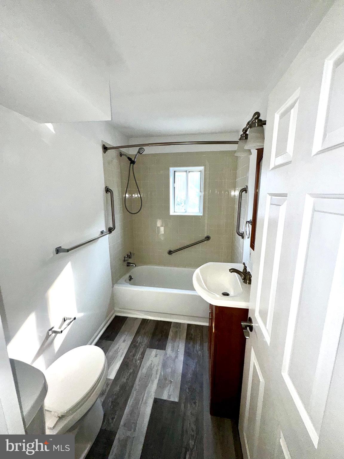 ANDALUSIA - Residential Lease