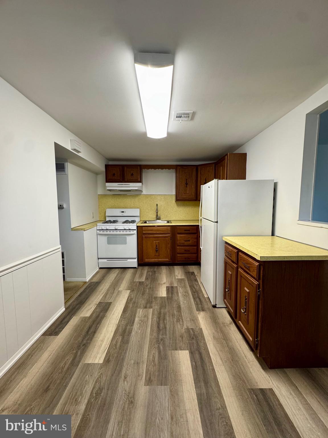 ANDALUSIA - Residential Lease