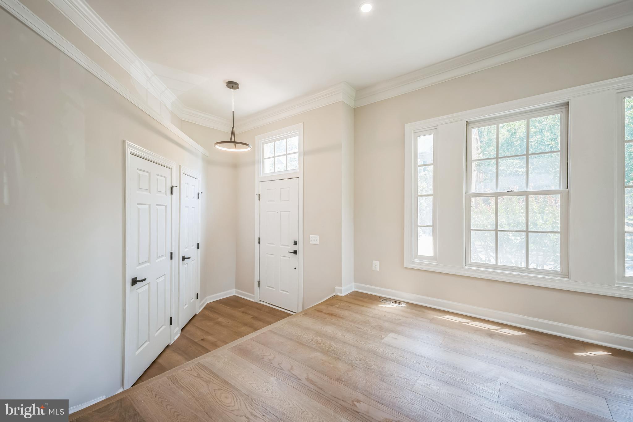 KINGSTOWNE - Residential