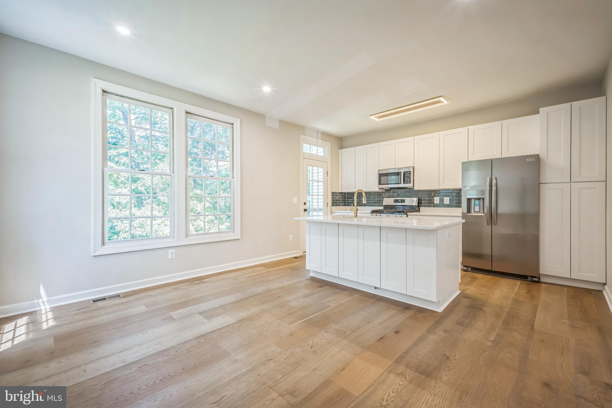 5561 JOWETT COURT