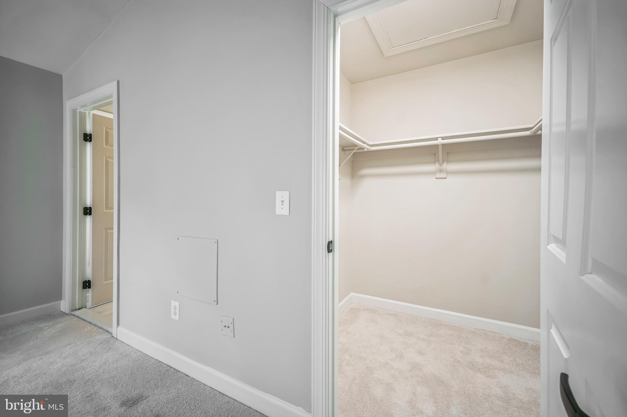 KINGSTOWNE - Residential