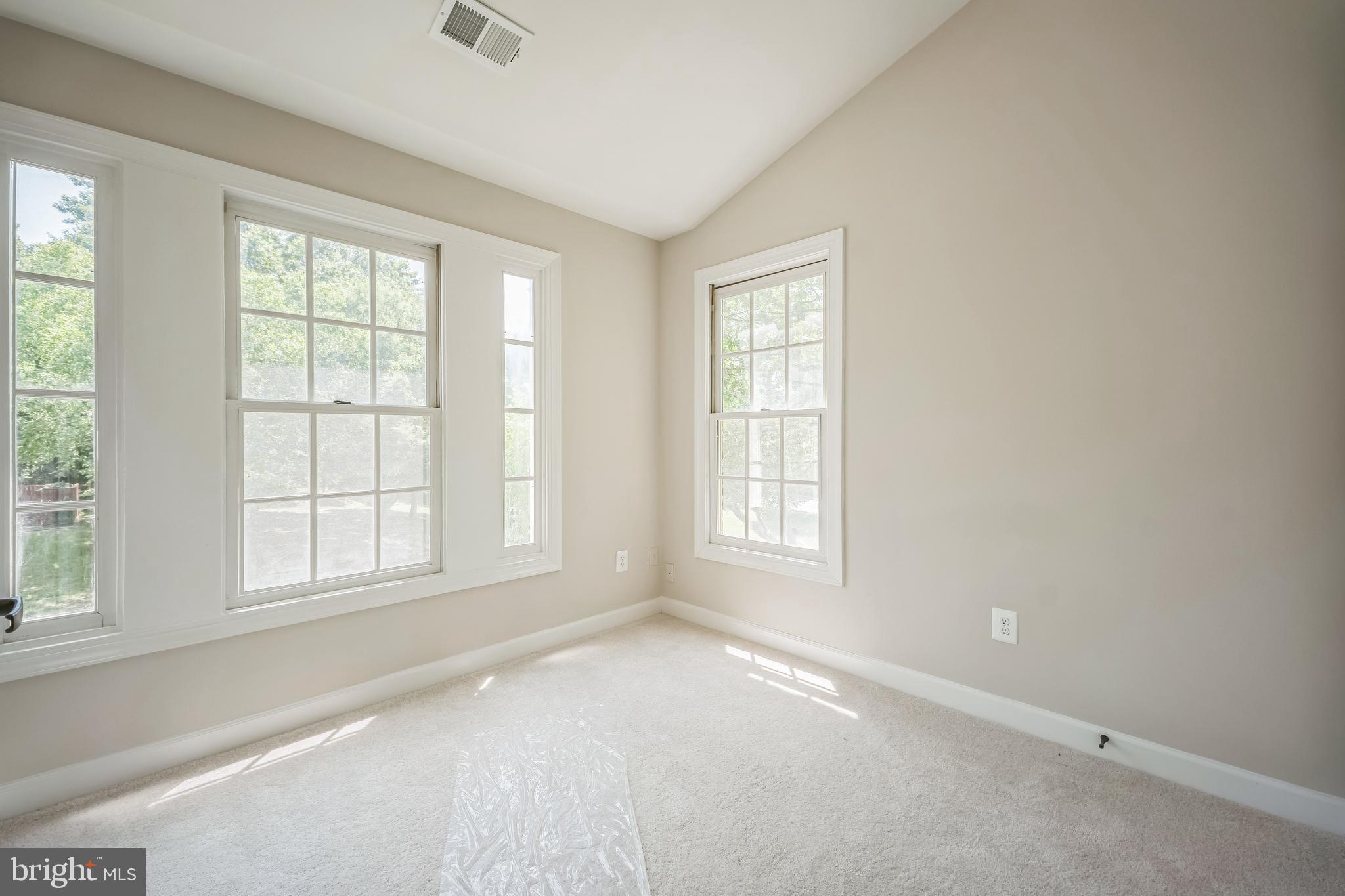 KINGSTOWNE - Residential