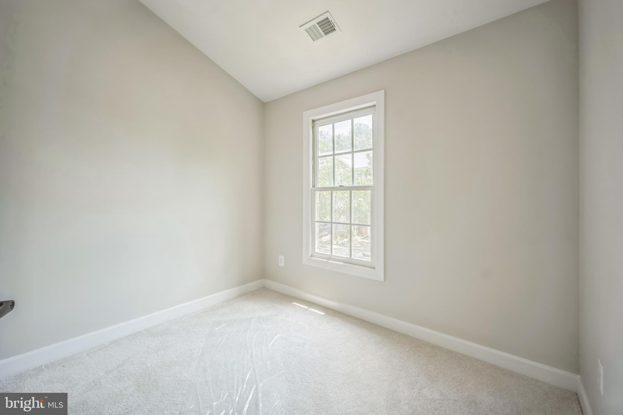 KINGSTOWNE - Residential