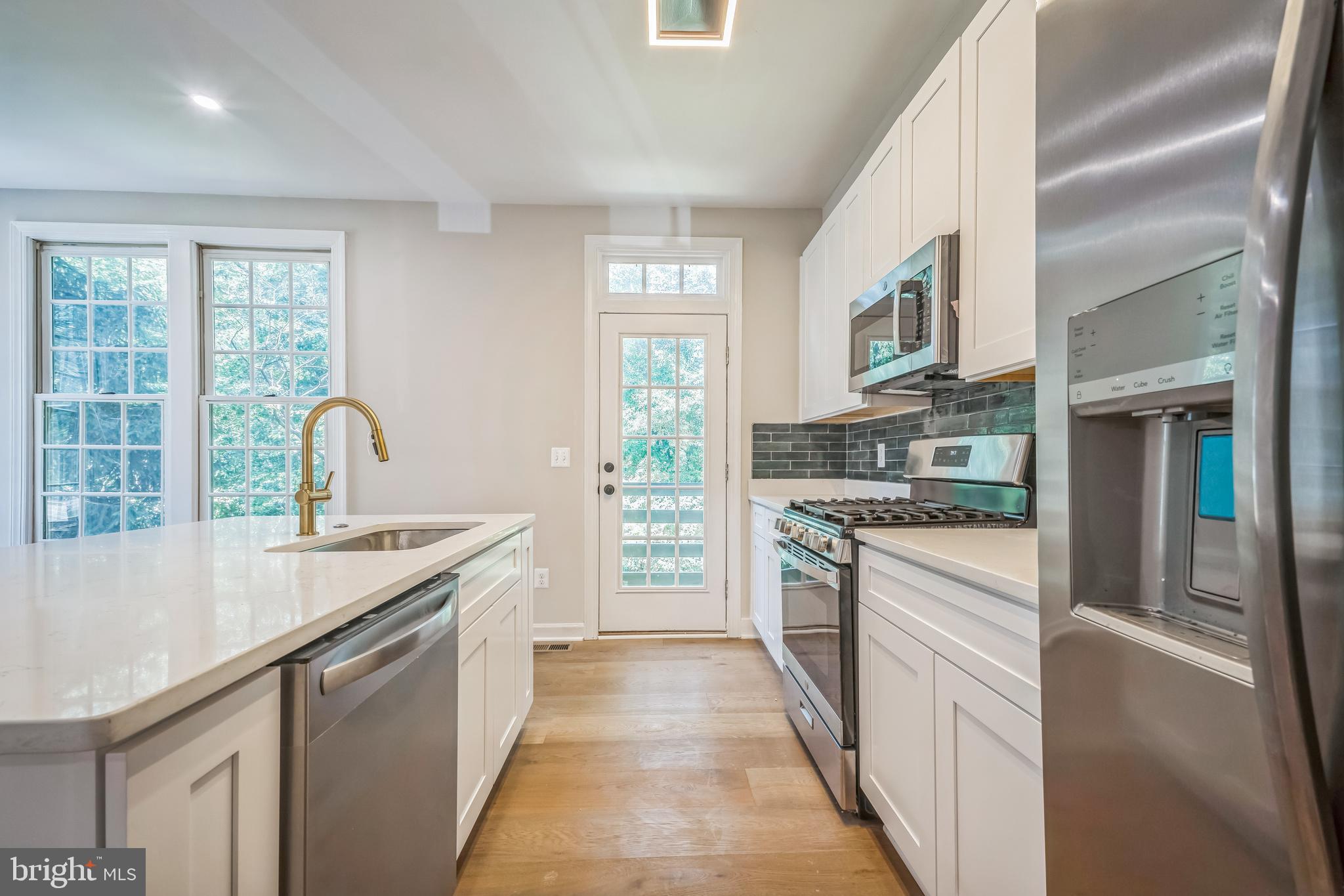 5561 JOWETT COURT