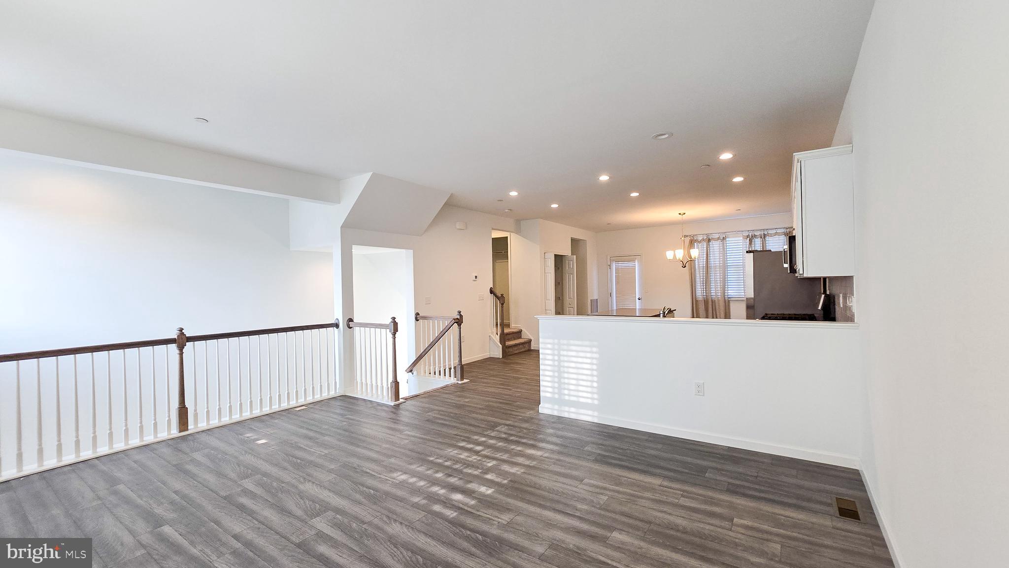 HANBURY COURT - Residential Lease