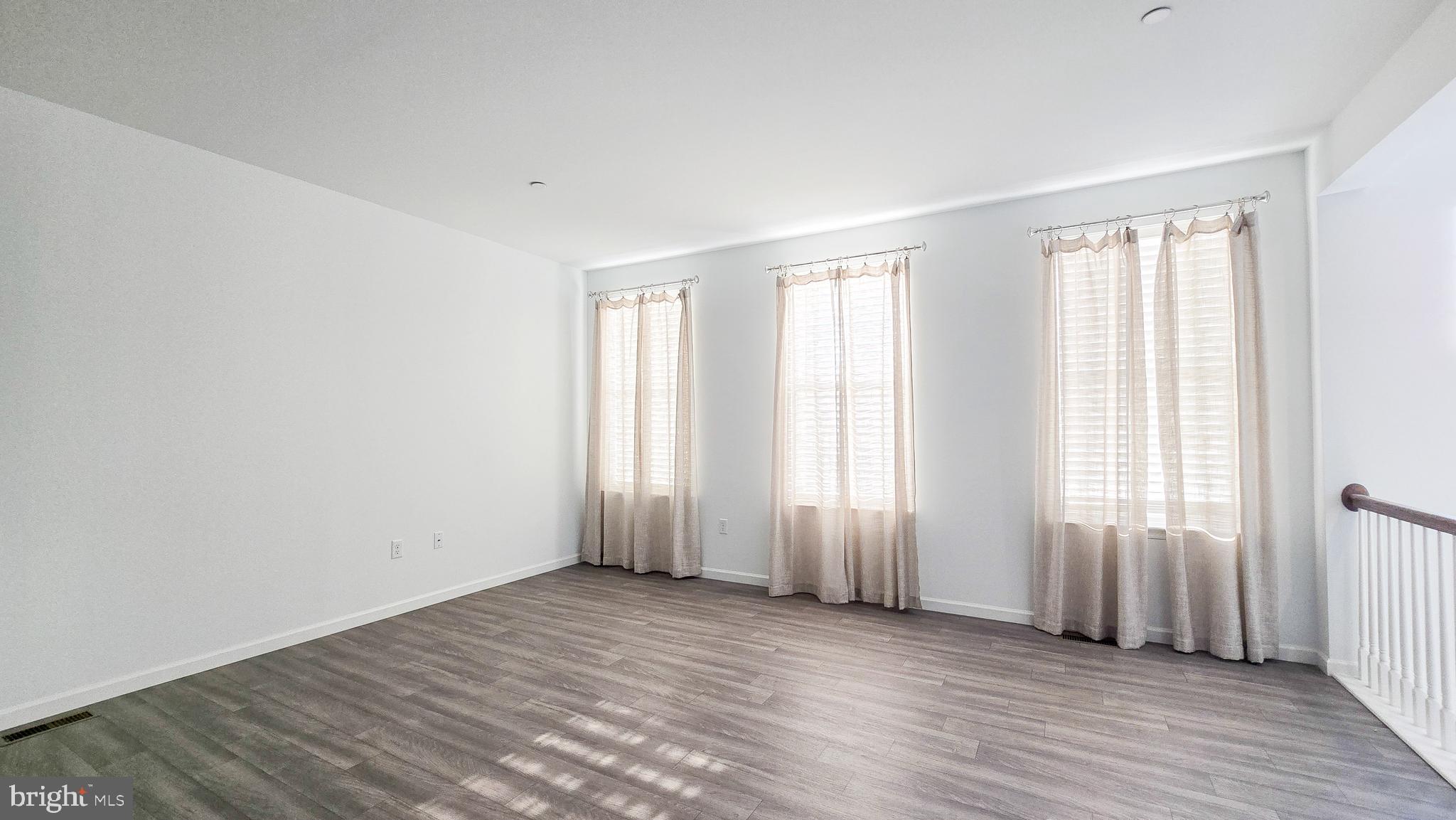 HANBURY COURT - Residential Lease