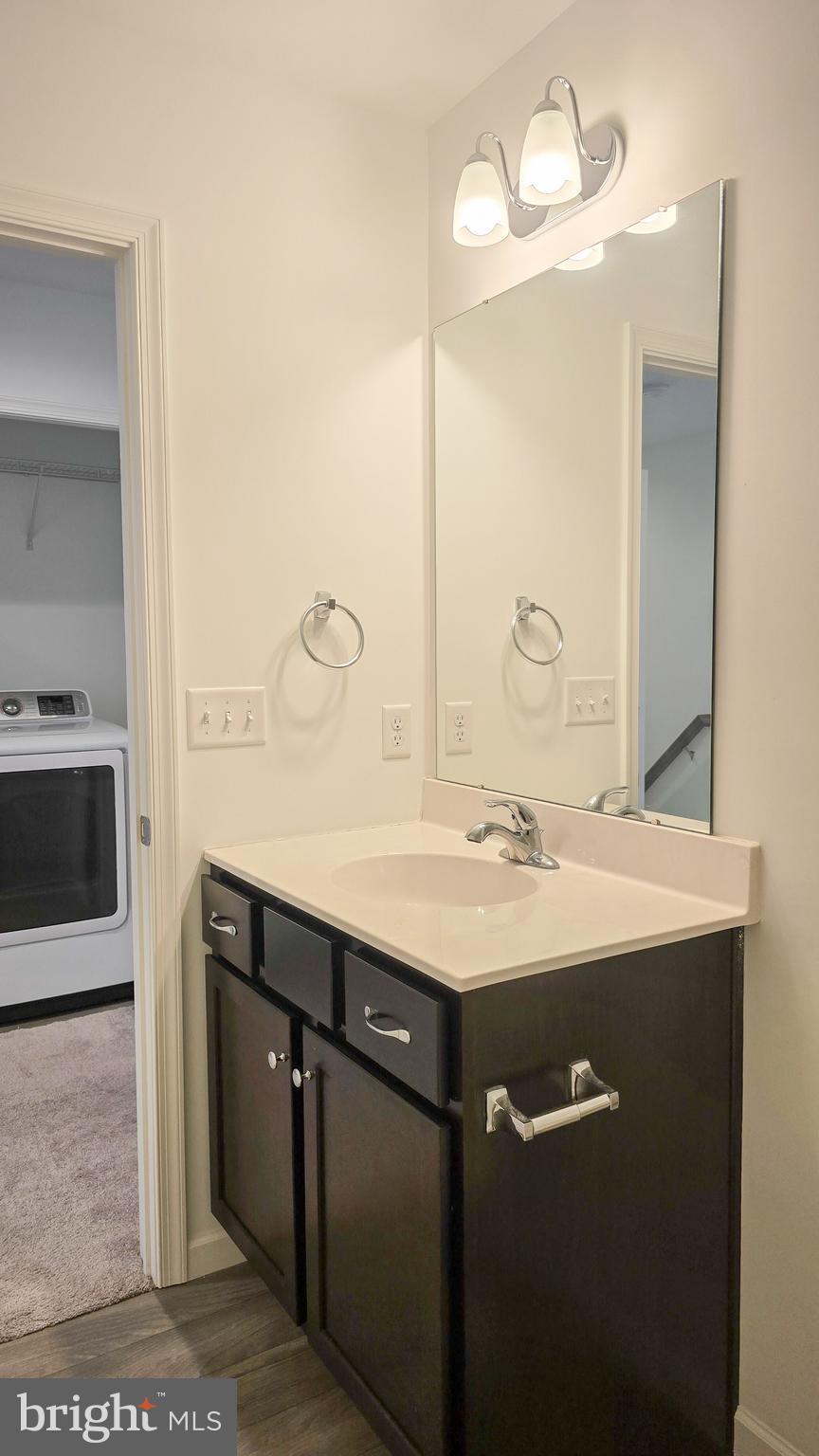 HANBURY COURT - Residential Lease