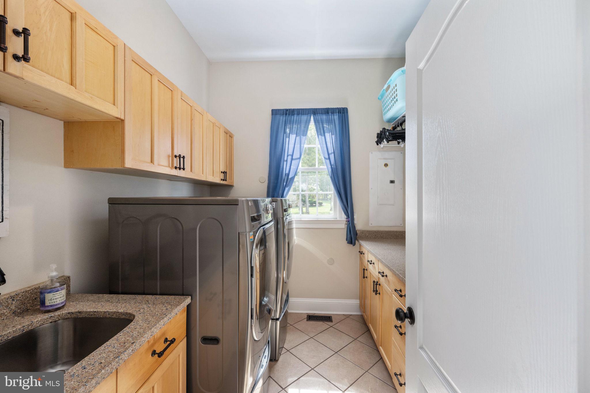 FAWN LAKE - Residential