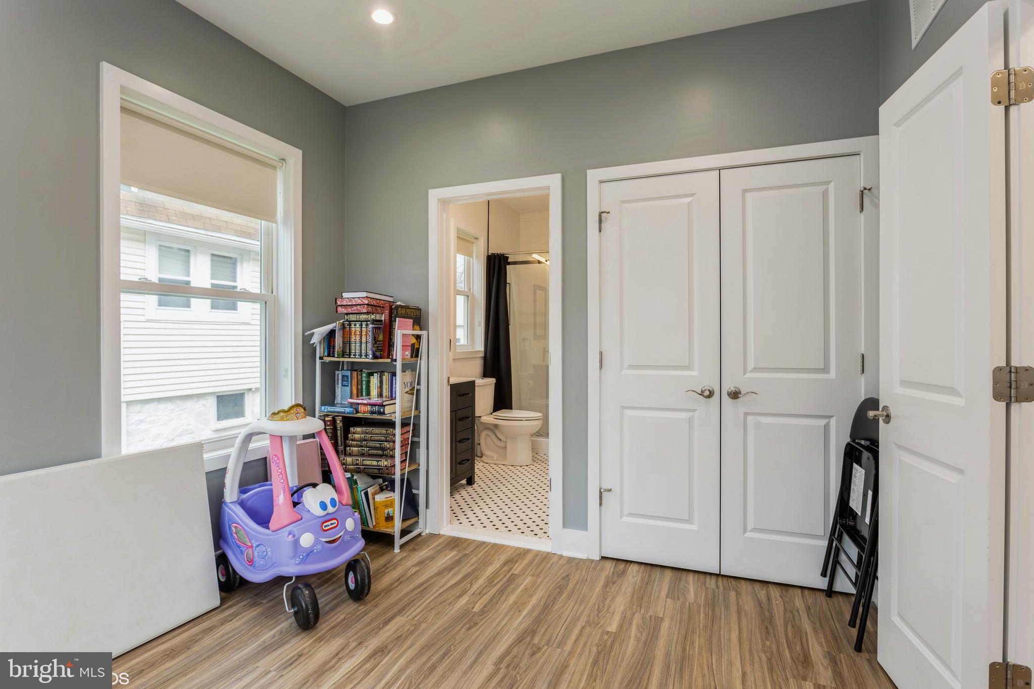 SHELBOURNE HEIGHTS - Residential
