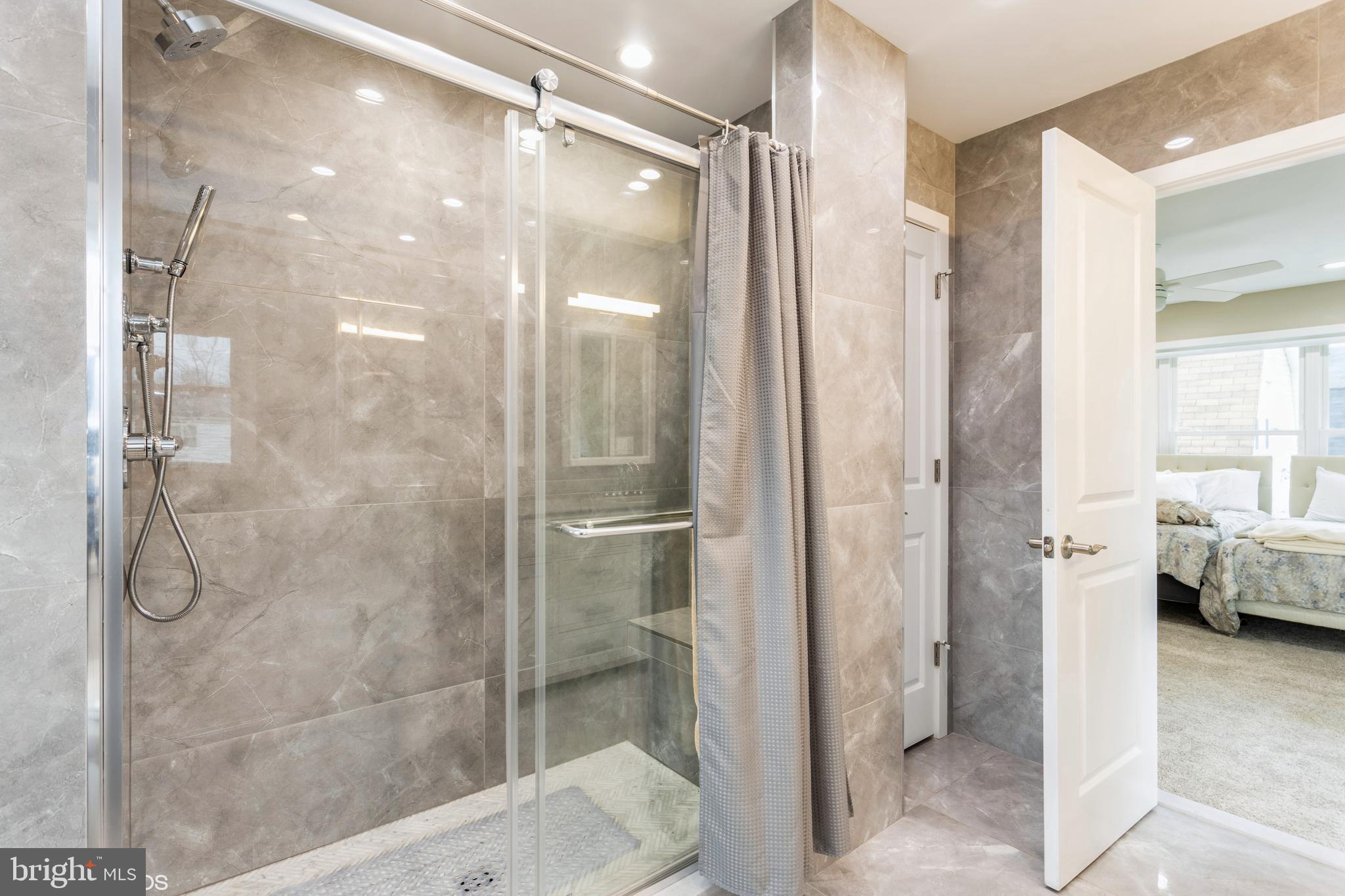 SHELBOURNE HEIGHTS - Residential
