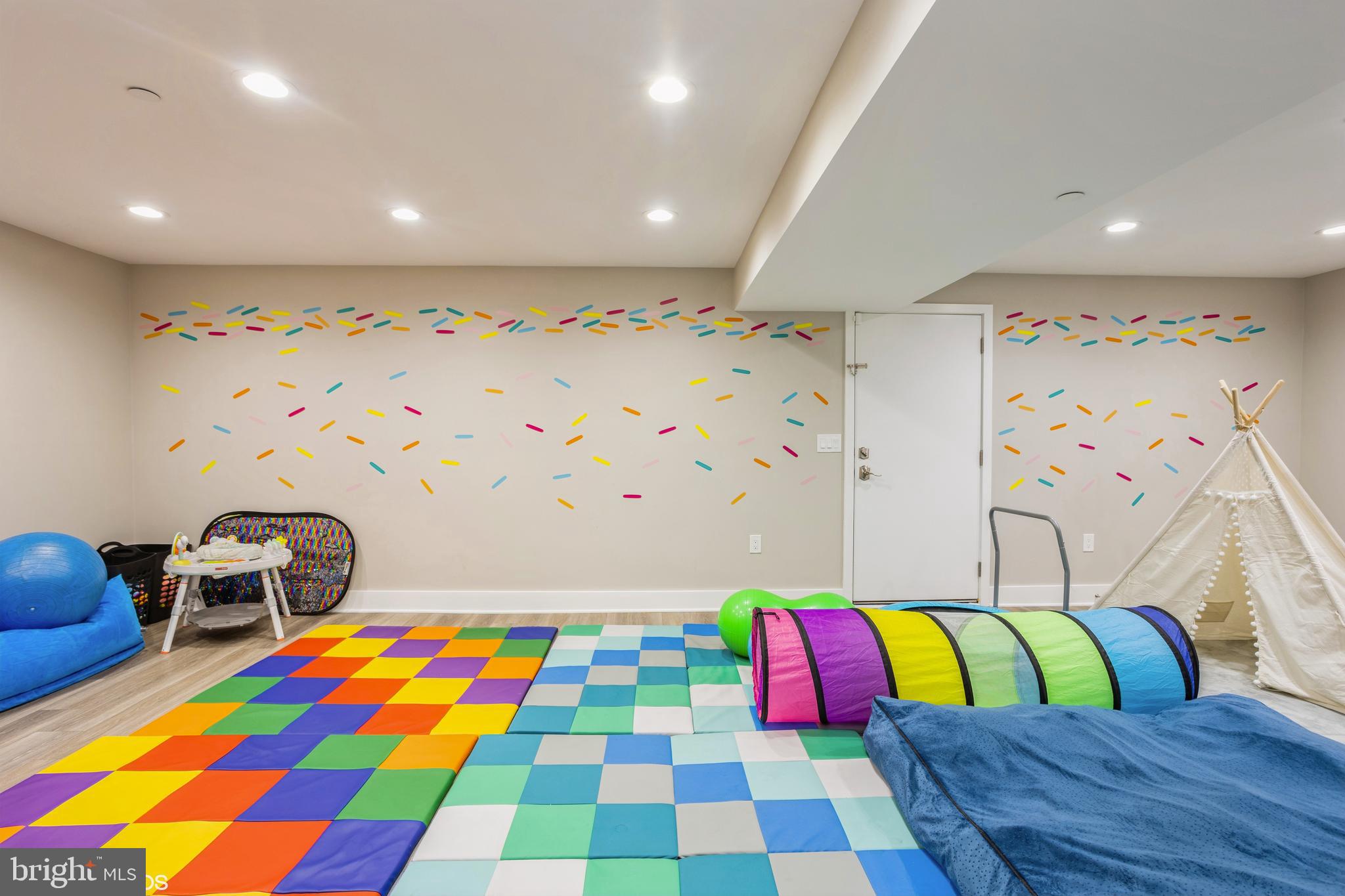 SHELBOURNE HEIGHTS - Residential